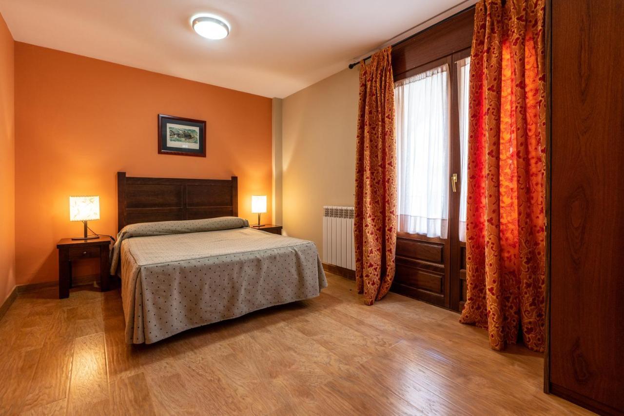 Apartamentos La Trufa Negra Mora de Rubielos Exteriör bild